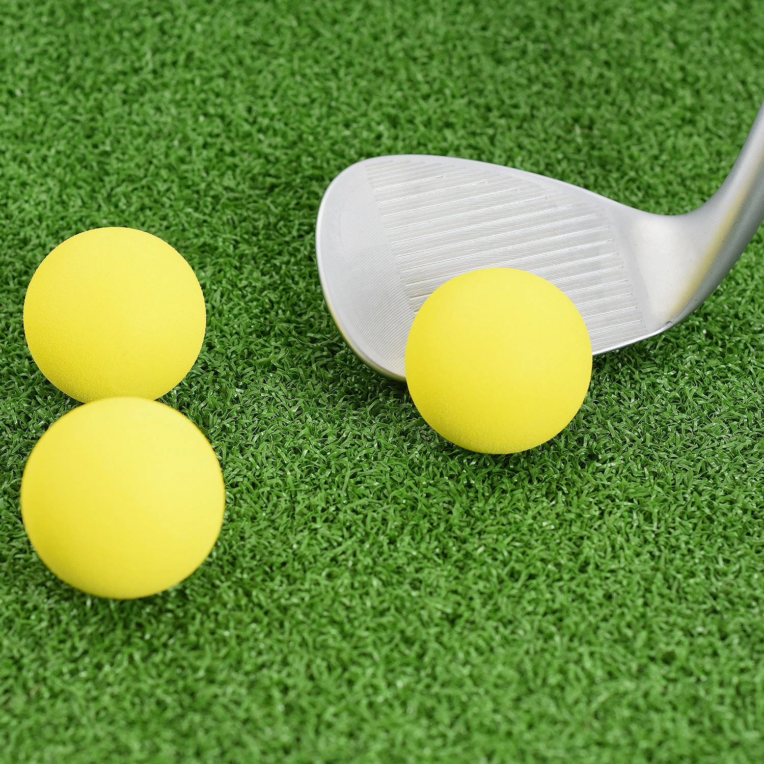 JEF World Of Golf 36 Assorted Practice Golf Balls 5 JEF World Of Golf 36 Assorted Practice Golf Balls - Image 3